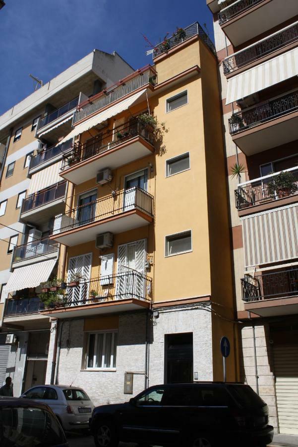Casa-B&B Bouganville Attico 85 Mq Barletta Dış mekan fotoğraf