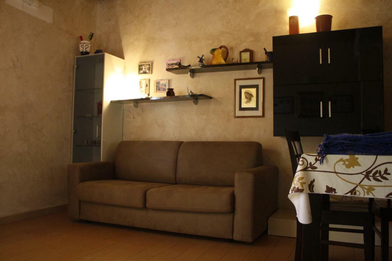 Casa-B&B Bouganville Attico 85 Mq Barletta Dış mekan fotoğraf